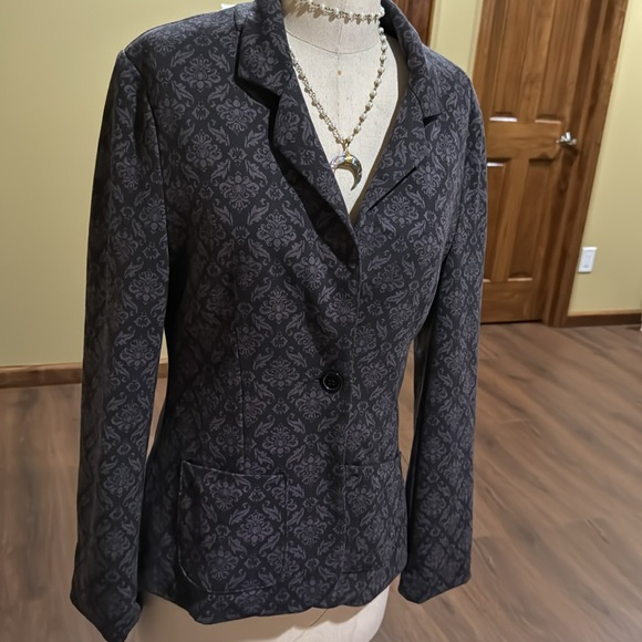 Cotton On Suit Blazer # 0016 - Picture 2 of 8